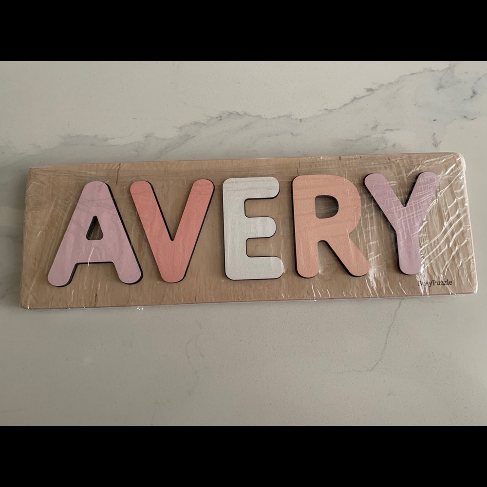 Name Puzzle - Avery